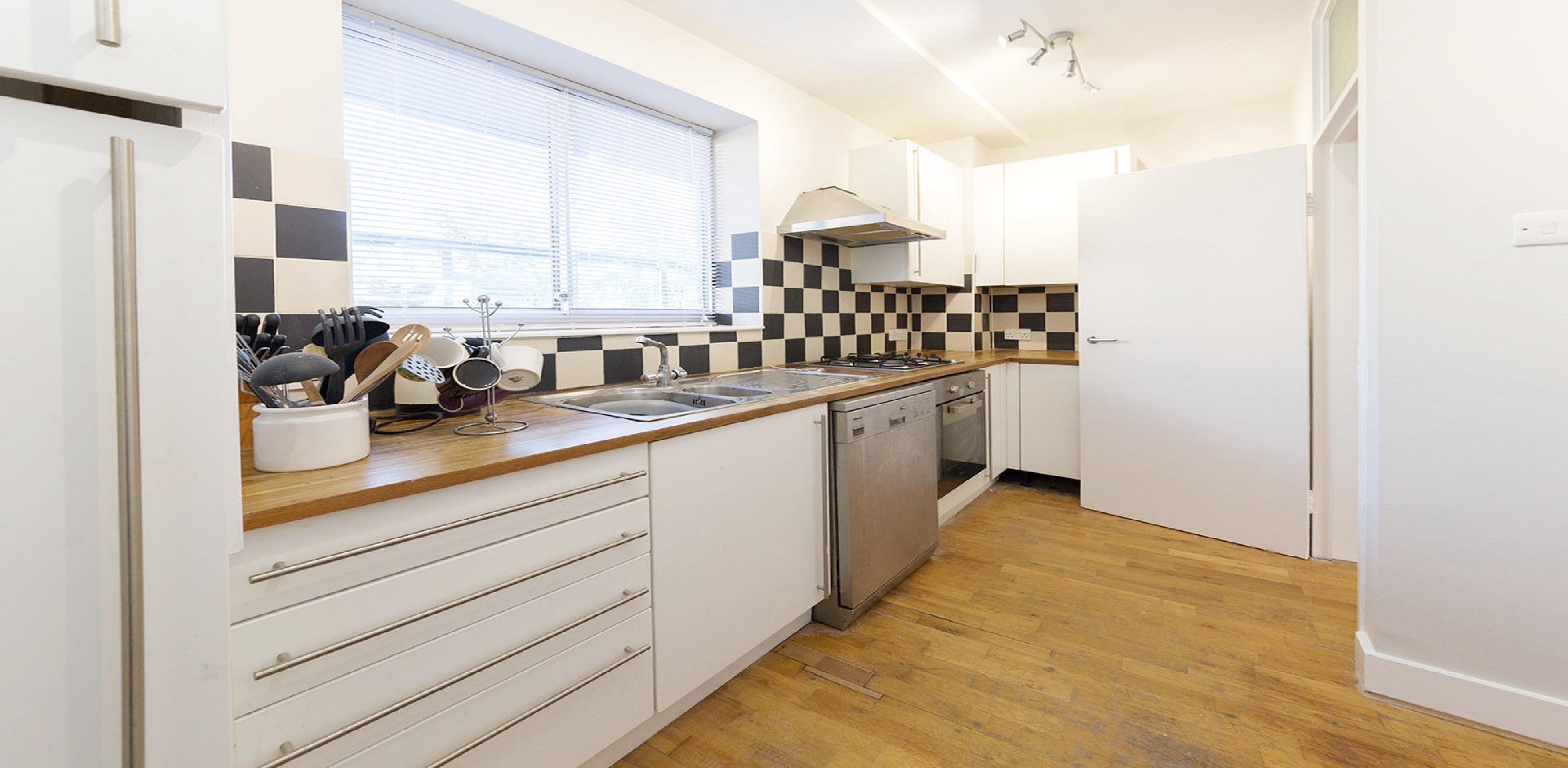 Stunning Sharers Apartment West End Lane, West Hampstead NW6